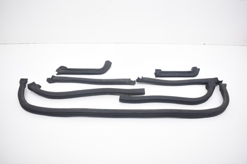 2003 BMW 330ci E46 Engine Compartment Hood Weatherstrip Rubber Seal Set OEM KW90