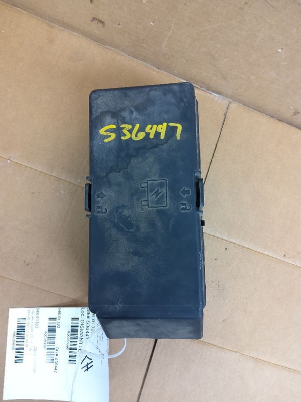 Fuse Box Engine Fits 07 G6 260696