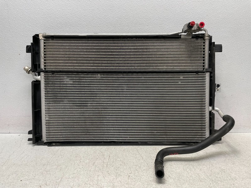 13 14 15 16 Mercedes-Benz R231 SL550 A/C Radiator Condenser Cooler 1317 OEM