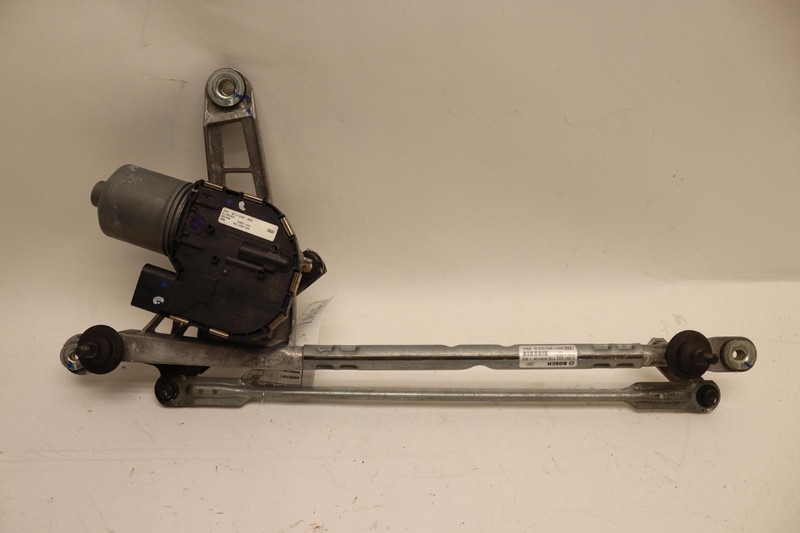 2019-2020 AUDI A4 FRONT WINDSHIELD WIPER MOTOR TRANSMISSION LINKAGE OEM