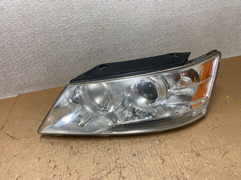 2009 - 2010 Hyundai Sonata Left Driver LH Side Headlight Halogen Oem Z9501 DW