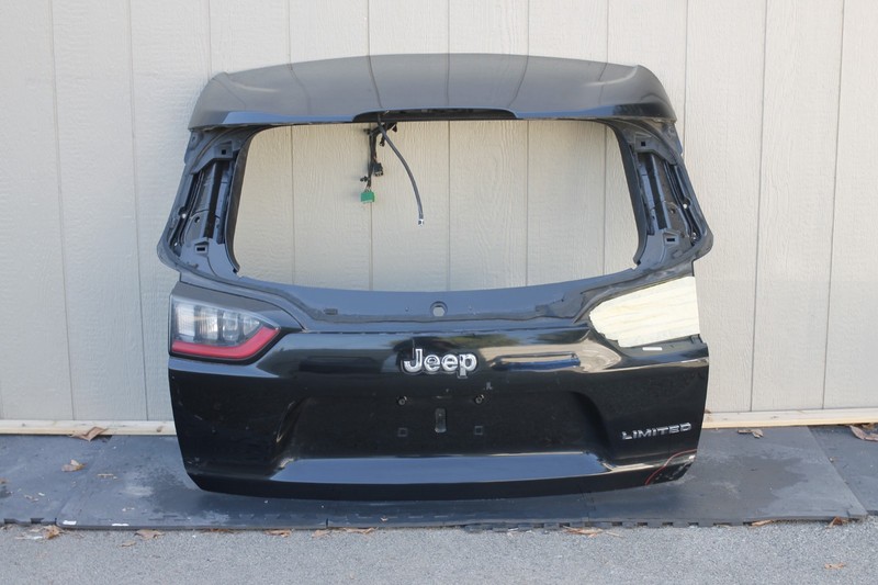 2019-2023 JEEP CHEROKEE REAR LIFTGATE HATCH NICE OEM