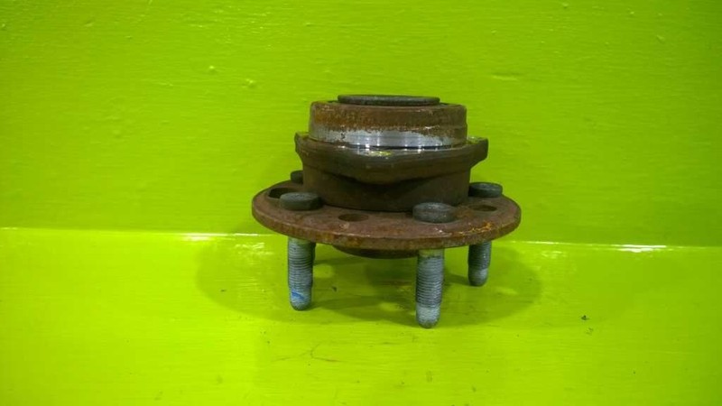 11 12 13 14 15 16 17 BUICK REGAL WHEEL HUB OEM 3014-72