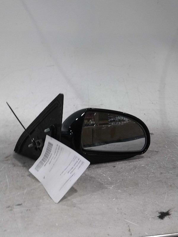 Used Right Door Mirror fits: 2010 Hyundai Elantra Lever Canada market Sdn Right