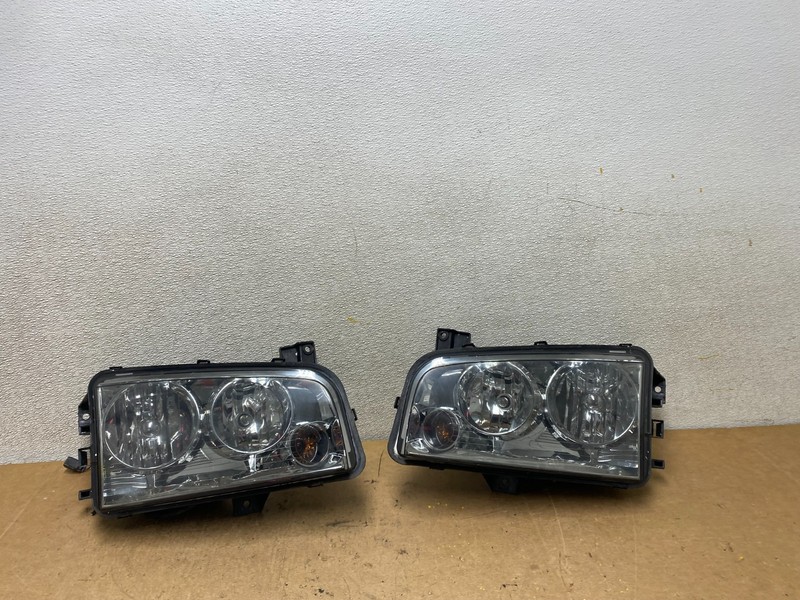 2007 to 2010 Dodge Charger Left+Right Set Side Headlights X7185 DW