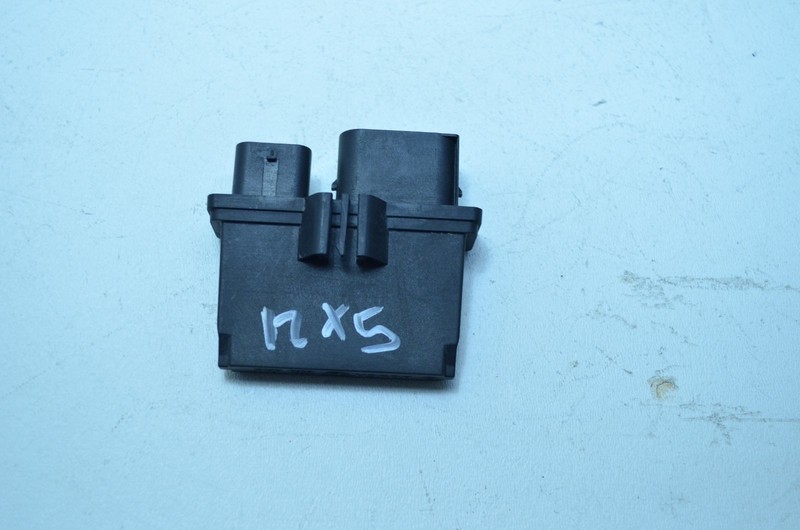 09-13 BMW E70 X5 3.0L M57 SCR DEF TANK CONTROL MODULE OEM