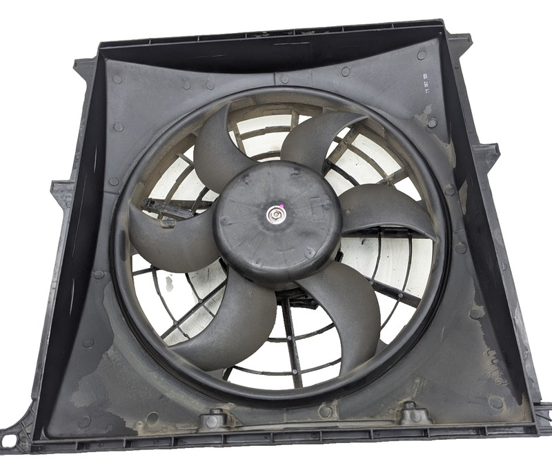 96-99 BMW E36 Z3 318is 318ti Engine Motor Radiator Cooling Fan Assembly OEM