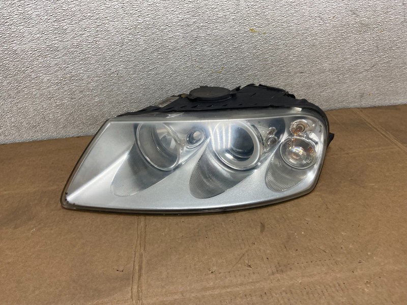 2004 to 2007 Volkswagen Touareg Left Driver Halogen Headlight Oem Y5157 DW