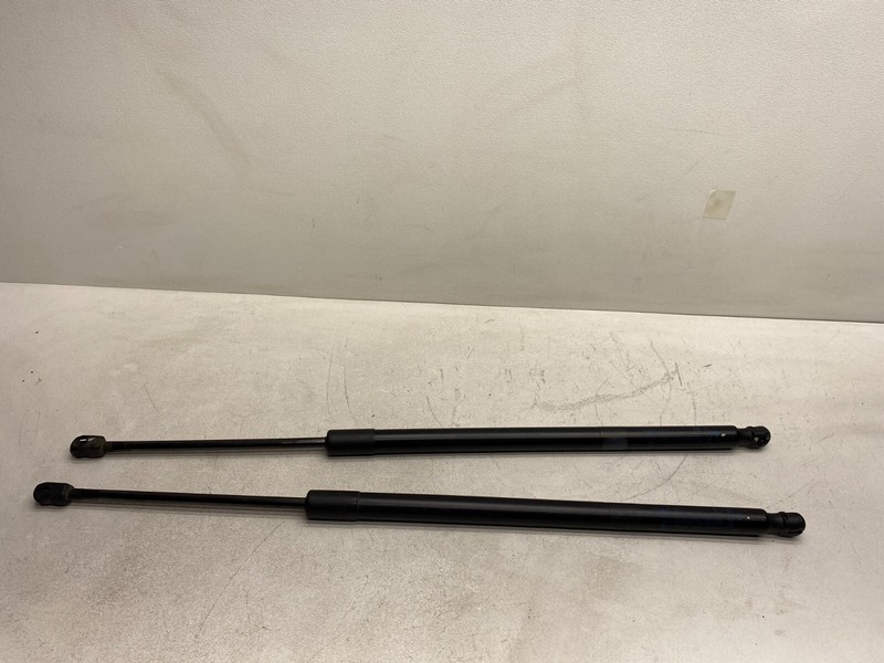 2014-2017 JEEP CHEROKEE LEFT AND RIGHT REAR TAIL GATE TRUNK STRUTS SHOCK SET