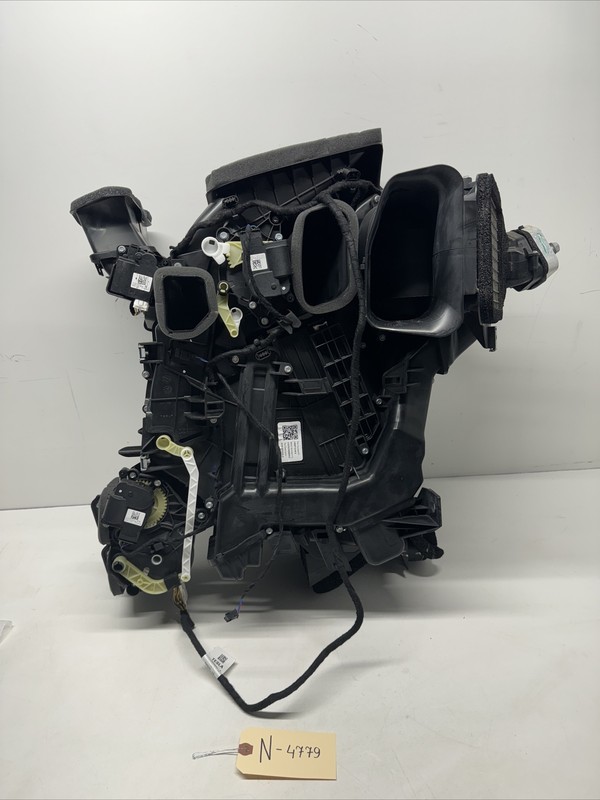 21-23 TESLA MODEL 3 HVAC AC AIR HEATER CORE BLOWER MOTOR HOUSING BOX N-4779 S3