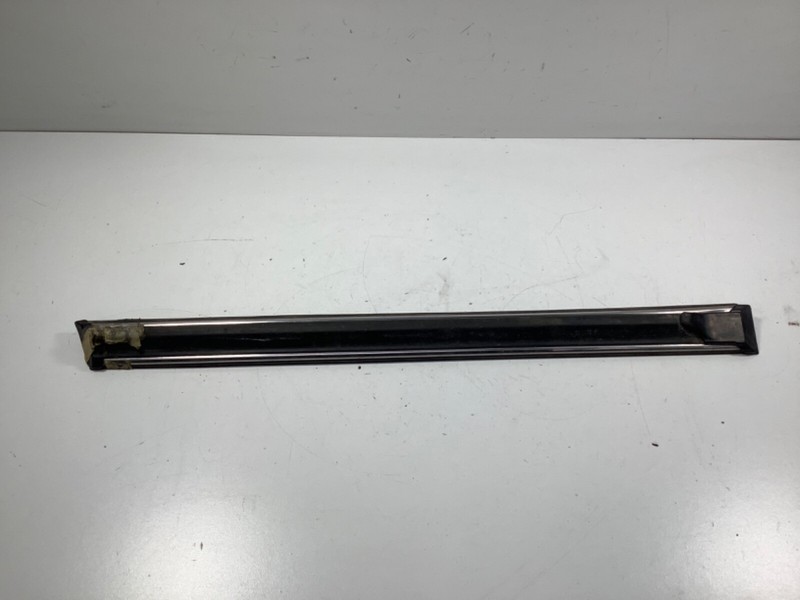 80-81 Honda Accord 4DR Right Rear Door Molding 76801-672-010 OEM
