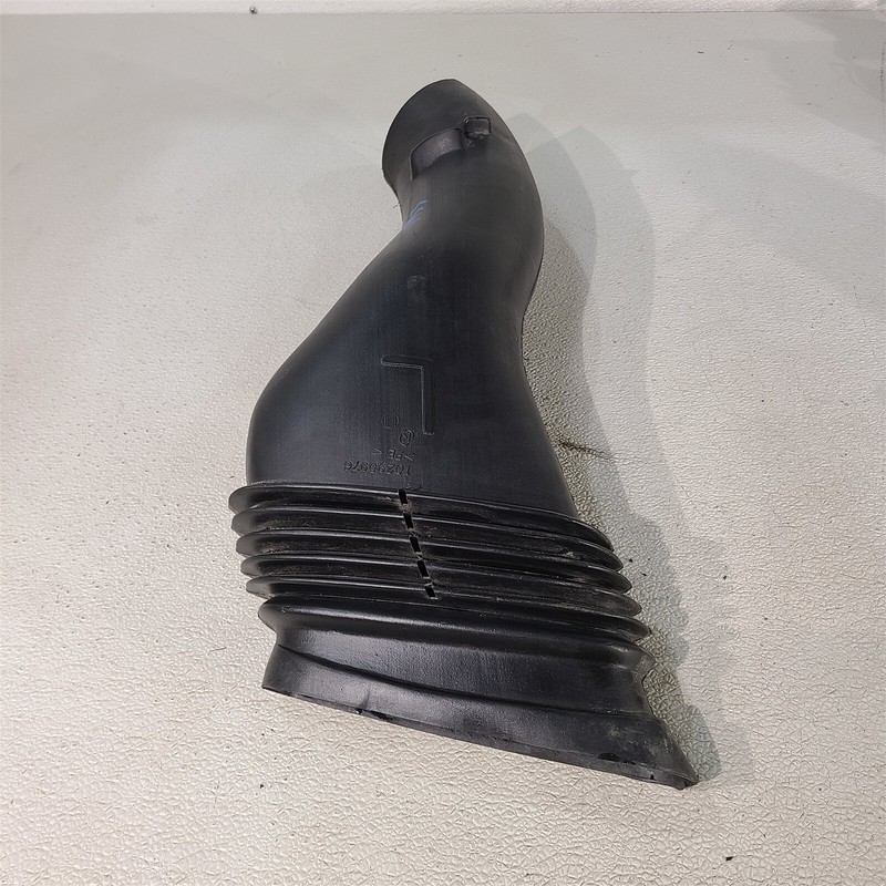 97-04 Corvette C5 Driver Front Brake Air Cooling Duct 10295976 Aa7453