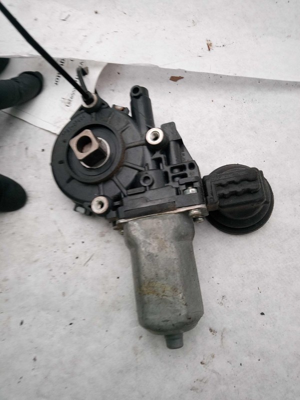 2019 INFINITI Q50 Left Window Regulator Black OEM 584046 Used 87K Miles