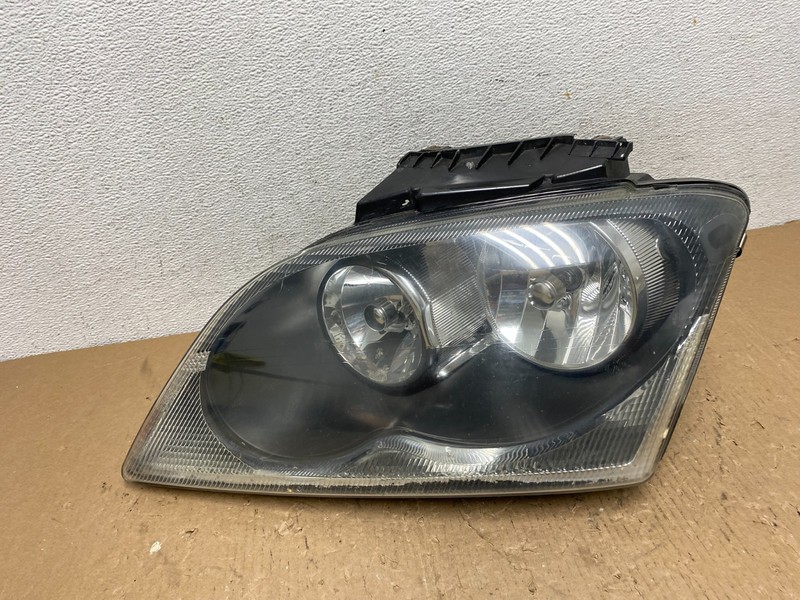 2004 to 2006 Chrysler Pacifica Headlight Left Driver LH Halogen OEM AD8762 DW