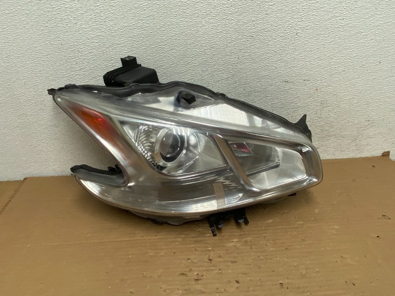 Halogen 2009-2014 Nissan Maxima Right Passenger Headlight AD4248 DW