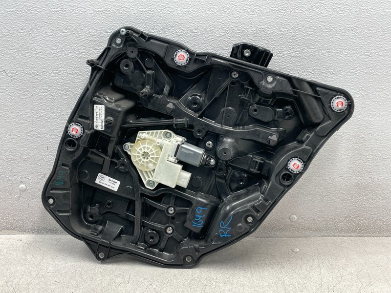17-19 BMW G30 540i 530i Rear Right Pass Door Window Regulator Motor 1649 OEM