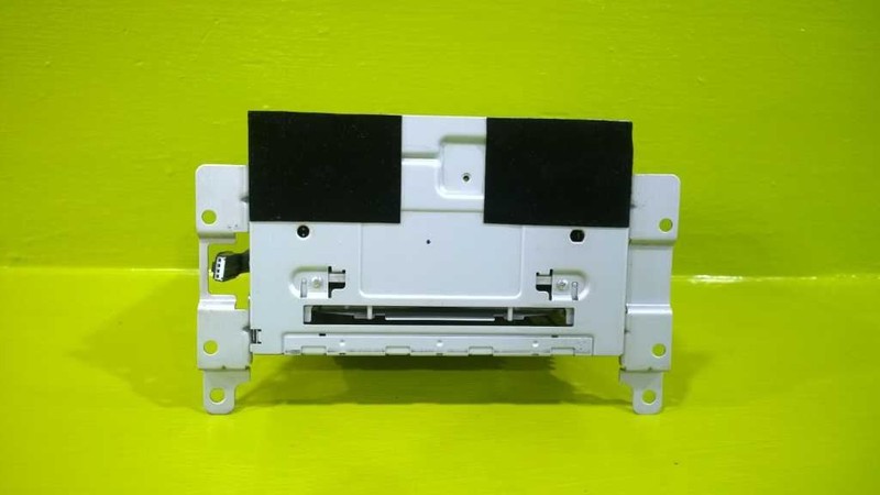 09 FORD ESCAPE AM FM CD MP3 RADIO OEM 2982-4