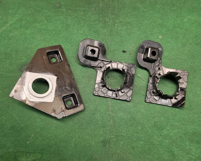 2019 20 21 2022 BMW G20 330i Rear Bumper 3 Parking Sensor Holder Brackets OEM