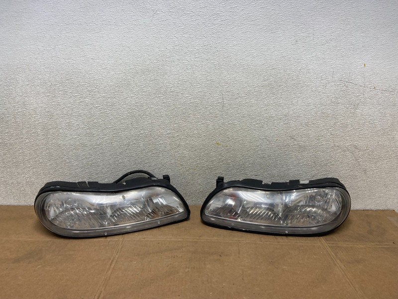 1997 to 2003 Chevrolet Malibu Left+Right Side Headlights OEM Y5122 DW
