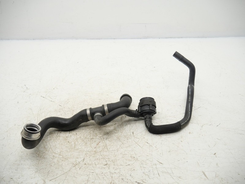 2007-2009 Mercedes-Benz E350 Lower Radiator Coolant Hose A2115014682 OEM