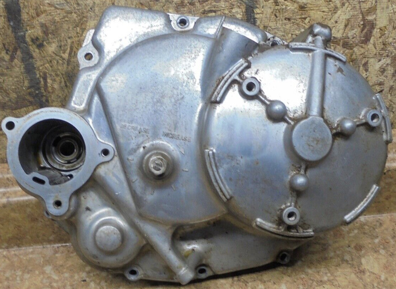2000 Yamaha Bear Tracker YFM250 YFM 250 Engine Clutch Cover Panel Casing Case 01