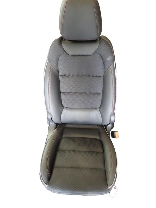 2021-2025 Chevrolet Trailblazer RS Right Passenger Front Seat OEM 42820791