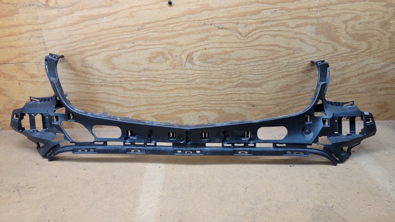 2017 2018 2019 Mercedes GLC300 GLC 43 AMG Front BUMPER SUPPORT BRACKET OEM