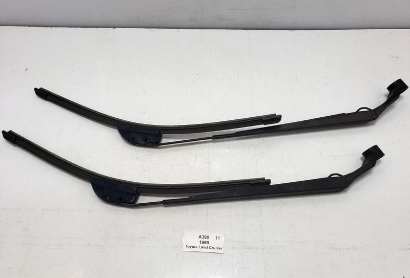 ✅ 99-07 OEM Toyota Land Cruiser J100 Front Left Right Windshield Wiper Arm SET