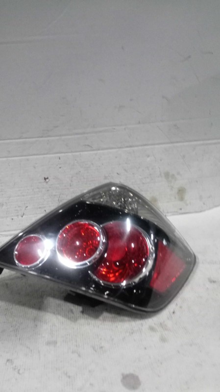 Used Right Tail Light Assembly fits: 2009 Scion TC without LED lamps R. clear le