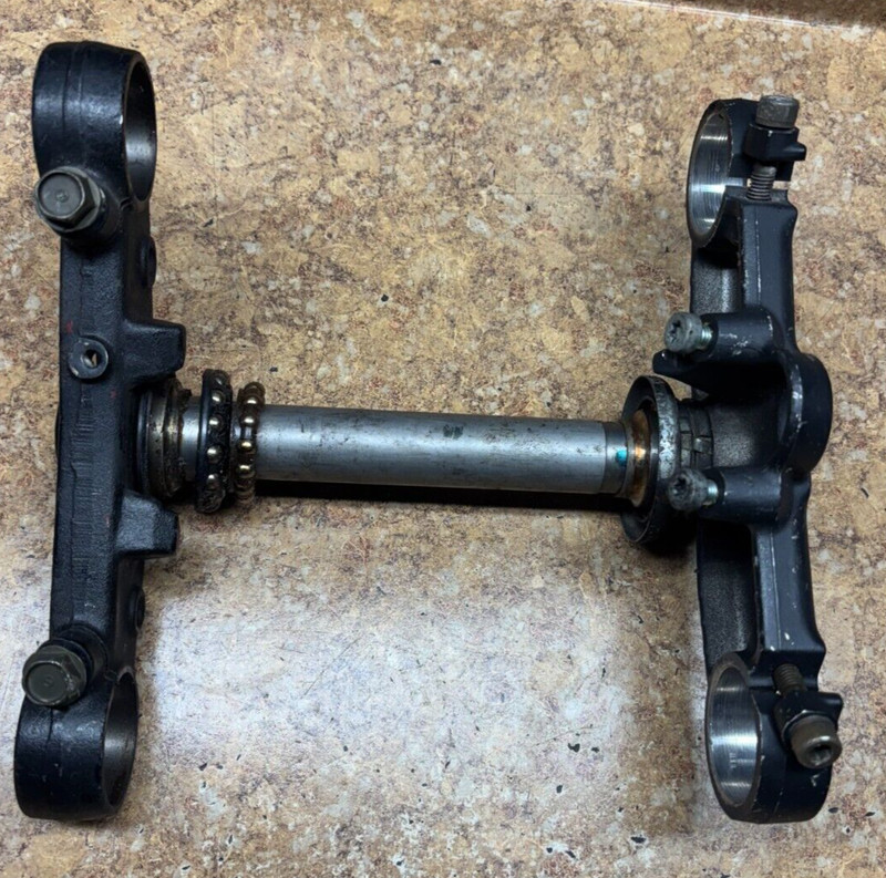 1997 Honda CBR600 F3 CBR 600 CBR600F3 600F3 Triple Tree Fork Clamp Mount C5
