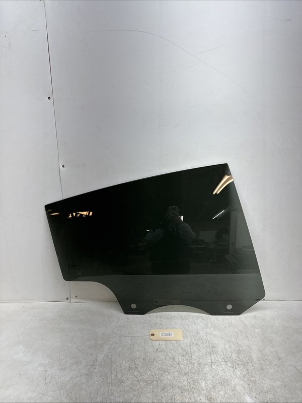 20-22 Tesla Model Y Rear Passenger Side Door Window Glass Right 49082 S1