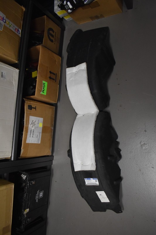 2015-2018 FORD MKZ BLACK LABEL WHEELHOUSE LINER RIGHT SIDE FACTORY OEM LOCAL