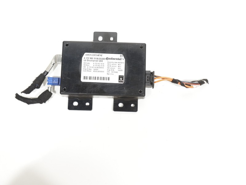 2012-2014 Mercedes W204 C250 Multimedia Telematics Control Unit Module OEM