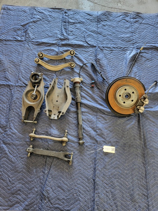 2015-2017 Mercedes E 400 Coupe Right Rear Suspension Knee OEM 2043521488