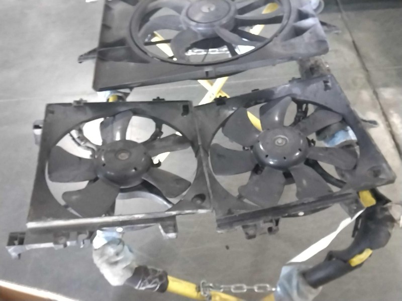 2006 Subaru Impreza Engine Cooling Fan Motor OEM 45121FE001 148K Miles