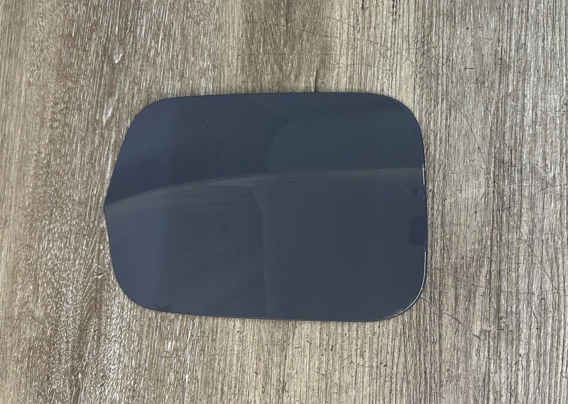 2018-2025 VOLKSWAGEN ATLAS FUEL DOOR- LID ONLY -OEM 3CN.809.909 - PURE GREY