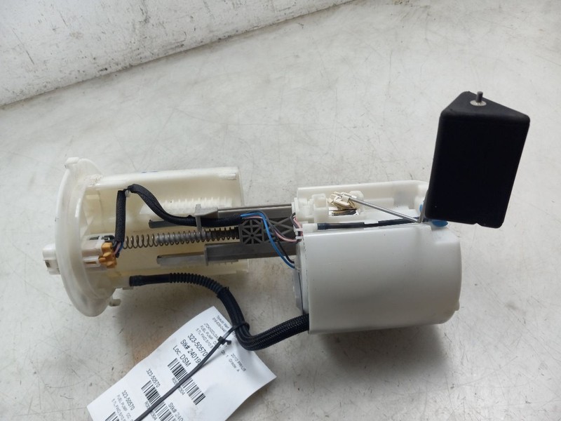 10-11 TOYOTA PRIUS 1.8L FWD AT GAS FUEL PUMP