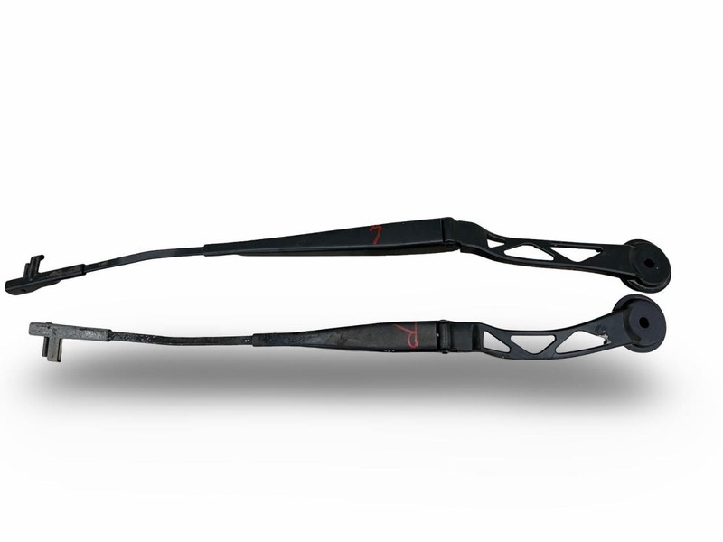 2014-2020 BMW I8 Front Left And Right Wiper Arms