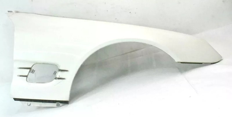 03-08 Mercedes R230 SL500 SL550 Front Right Passenger Side Fender White OEM