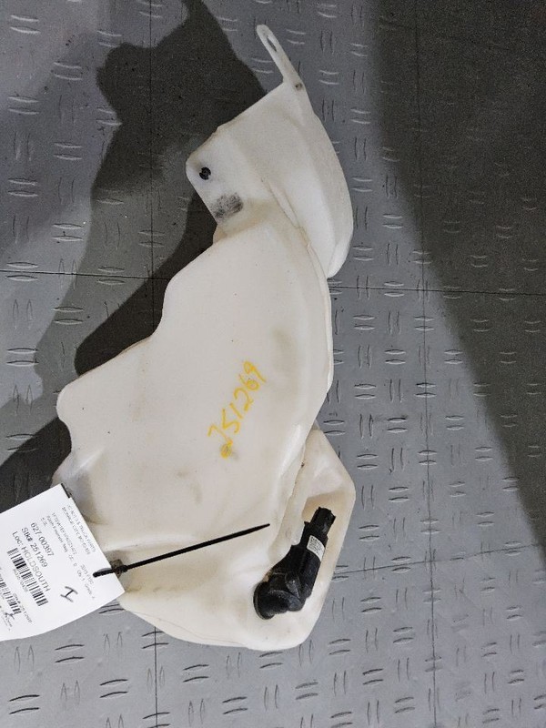 Wash Reservoir Fits 15-17 FORD F150 PICKUP 3570438