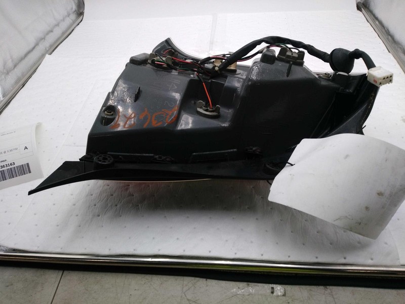 2011 Hyundai Accent Right Tail Light Assembly Silver 146K Mileage Used OEM