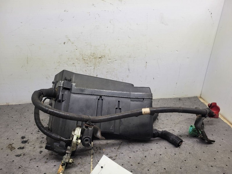 Fuse Box Engine Compartment Fits 14-15 FORESTER 1747528