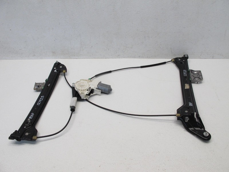 10-17 AUDI 8T A5 S5 RS5 CONVERTIBLE FRONT RIGHT POWER WINDOW REGULATOR MOTOR 121