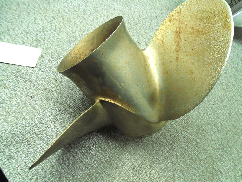 MICHIGAN WHEEL STAINLESS PROPELLER 033004-1 Right Hand Rot 14 DIA X 17P