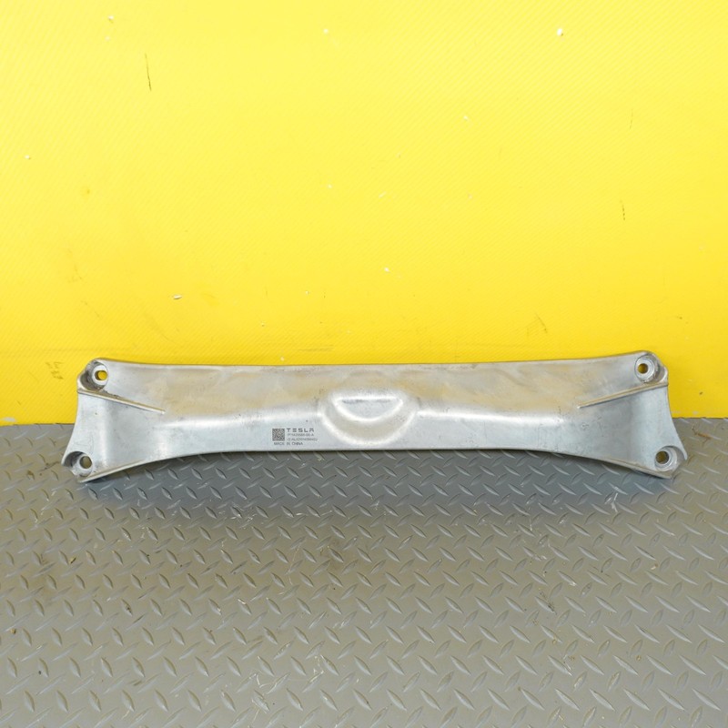 2021-2025 TESLA MODEL S REAR AXLE SUBFRAME CROSSMEMBER STIFFENER BRACKET OEM