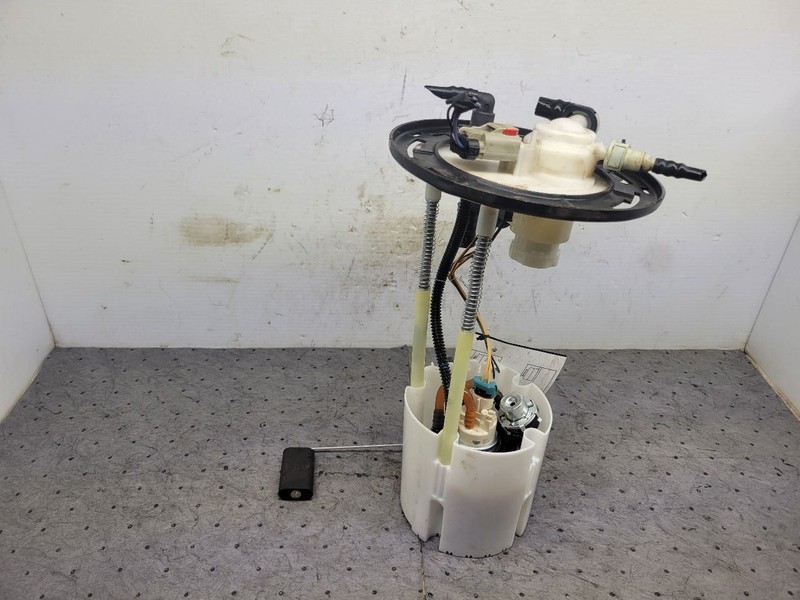 Fuel Pump Classic Style 5 Lug Wheel 3.6L Fits 18-19 DODGE 1500 PICKUP 1622665