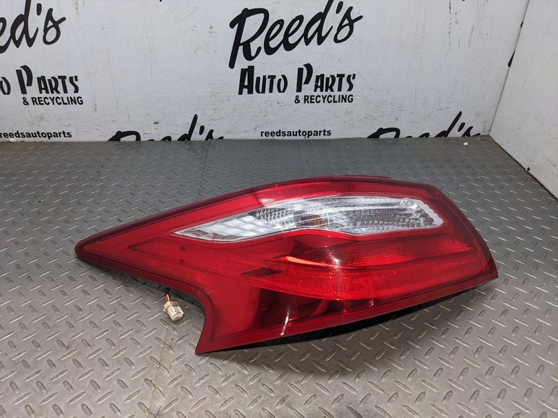 Driver Tail Light Quarter Panel Mounted Fits 16-17 ALTIMA 1129661