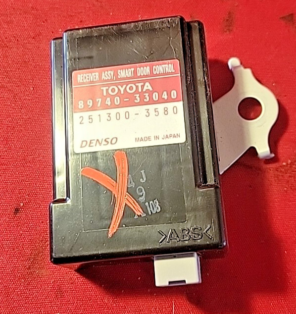 2007 2008 2009 Toyota Camry Door Lock Control Module Rear 89740-33040