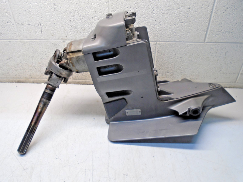 D Volvo Penta Cobra SX-M 1.97 Ratio Upper Unit Driveshaft Gear Case3868895