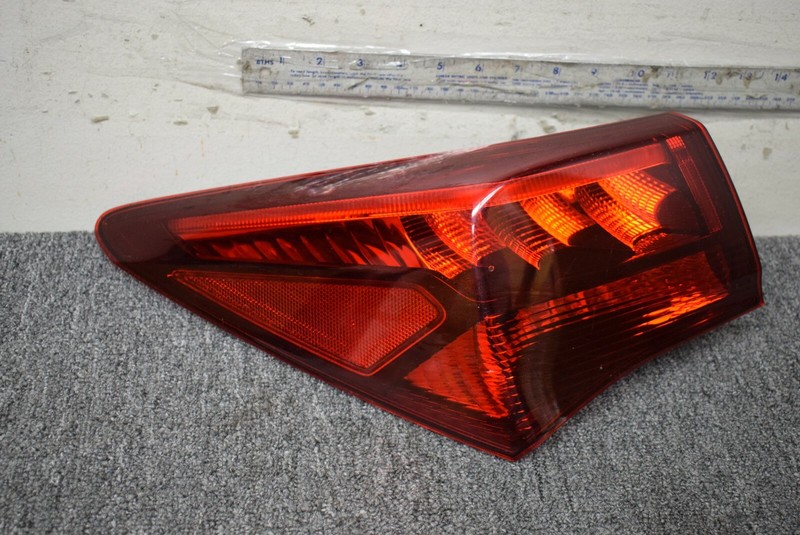 2015-2017 ACURA TLX RIGHT SIDE TAIL LIGHT FACTORY OEM